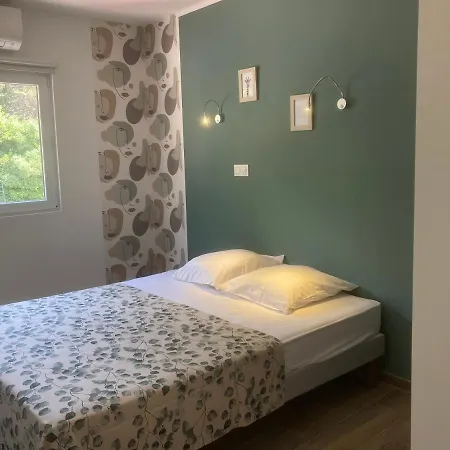 Chez Jean Claude La Des Amis Olmeto (Corsica)