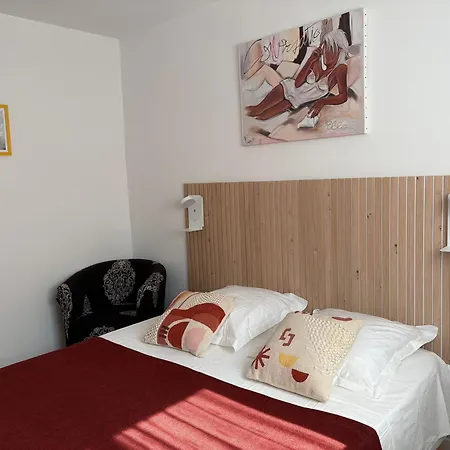 Chez Jean Claude La Des Amis شقة