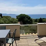 Chez Jean Claude La Des Amis אולמטו