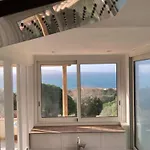 Chez Jean Claude La Des Amis * אולמטו