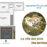 Chez Jean Claude La Des Amis דירה