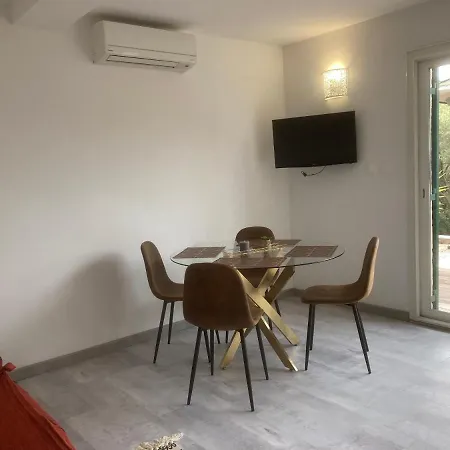 Chez Jean Claude La Des Amis *